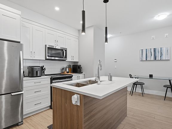 3rd image of 22335 McIntosh Ave #307