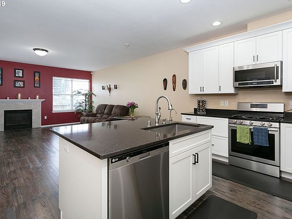5th image of 2720 NE 96th Way