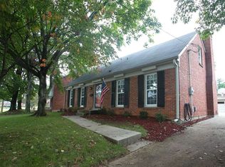 4317 Hunsinger Ln, Louisville, KY 40220