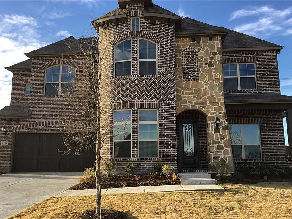 1st image of 15559 Carnoustie Ln