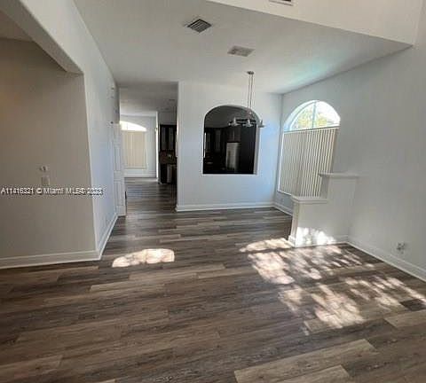 3rd image of 3705 SW 50th St
