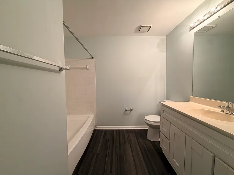 2nd Full Bathroom