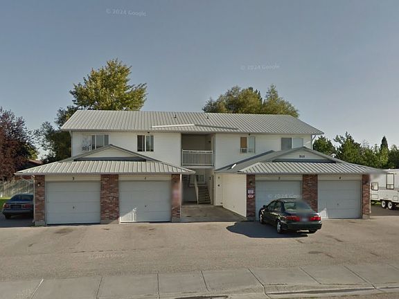 2nd image of 2115 Stace St #2
