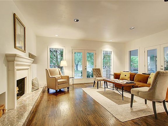 5th image of 902 Stewart Dr