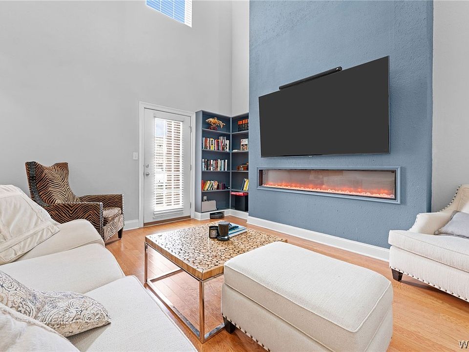 1st image of 3218 Veterans Memorial Pkwy APT 811