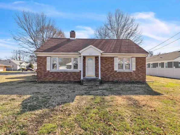 2212 N Elm St, Henderson, KY 42420