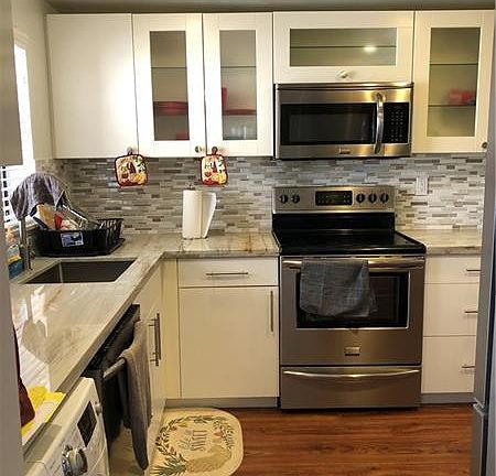 3rd image of 10442 Sunrise Lakes Blvd APT 212