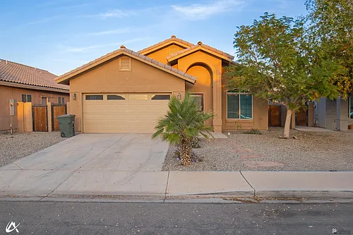 2523 S 41st Way Photo 1
