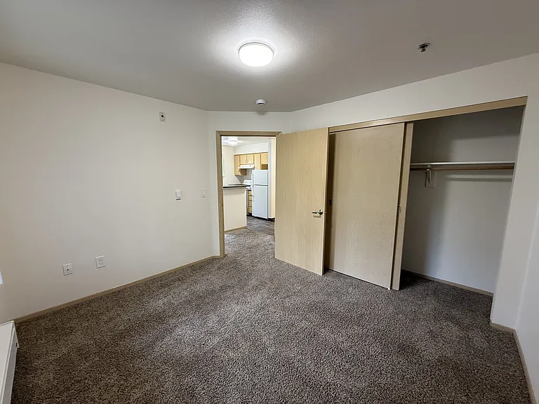 Terrace At Columbia Knoll Apartments — Photo 38