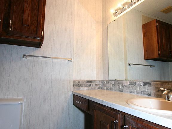 3rd image of 206 Palmwood Dr #D
