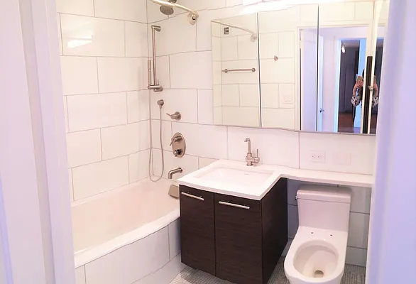 Rented by Perlbinder Realty | media 20