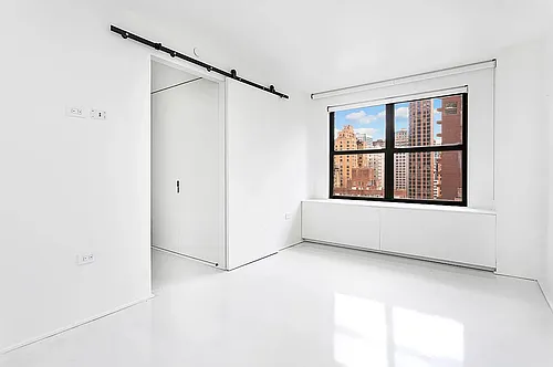 237 Madison Ave #1506 Photo 1