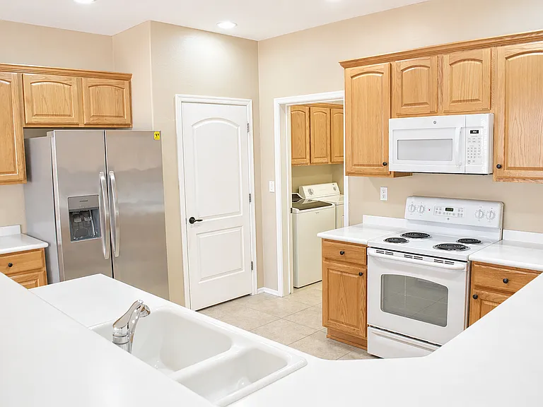 12910 W Junipero Dr — Photo 6