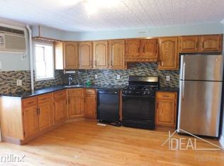 5 2nd St, Brooklyn, NY 11231