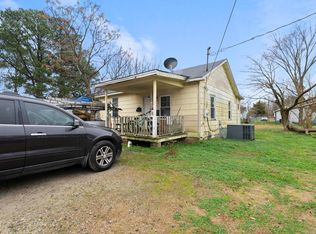 1010 E Harnett St, Dunn, NC 28334