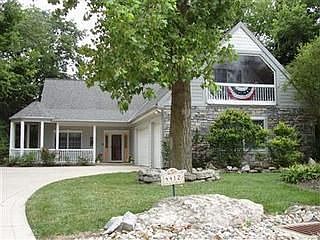 2nd image of 4412 E Forest Glen Ln