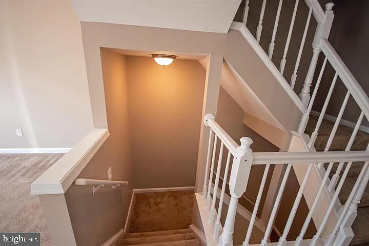 20978 Tobacco Sq — Photo 32