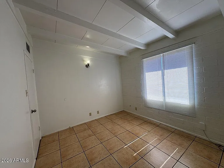 1800 E Fry Blvd #18 — Photo 6