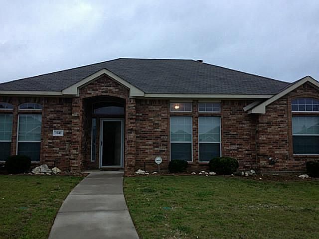 1st image of 1141 Essex Dr