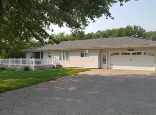 1253 Birch Ave, Larchwood, IA 51241