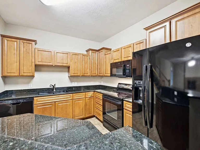 Stone Ridge Estates Apartments & Duplexes — Photo 157