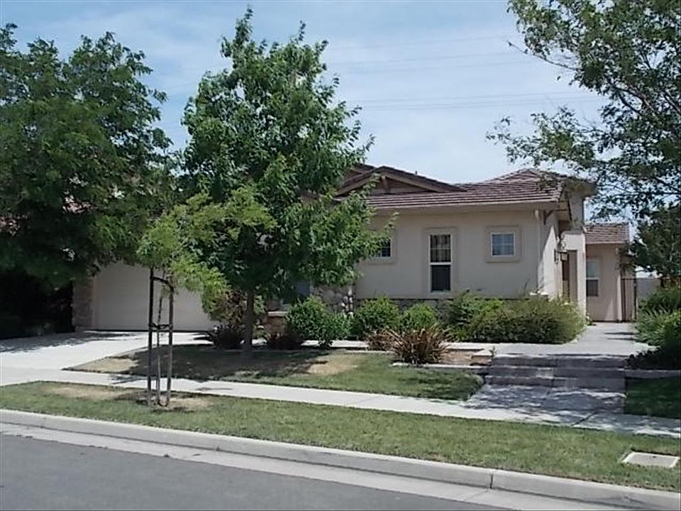 1st image of 4736 Hutchinson Ln