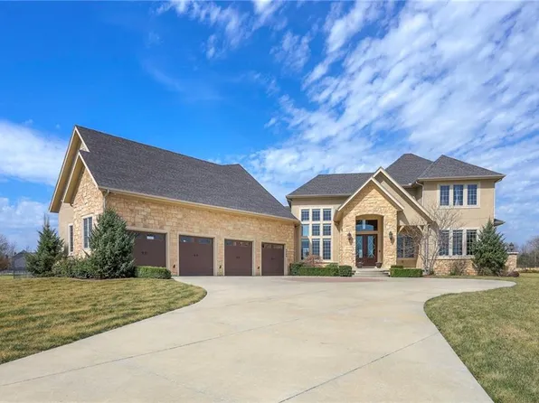 5460 W 208th St, Bucyrus, KS 66013