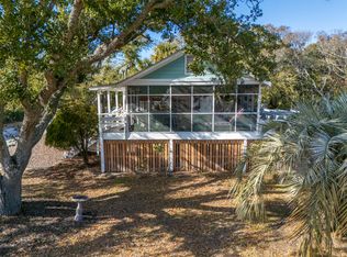 2407 Myrtle St, Edisto Island, SC 29438