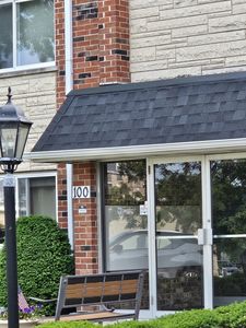 100 W Park Circle Dr APT 2I, Wheaton, IL, 60187