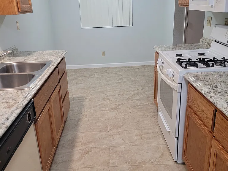 2288 Cristobal Ave — Photo 3