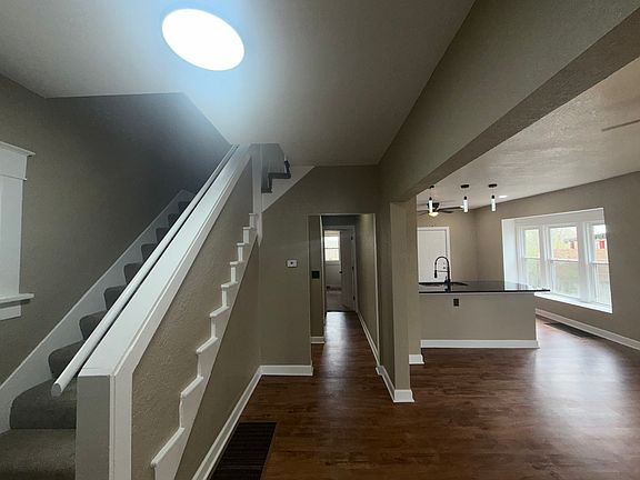2nd image of 4123 Woodland Ave