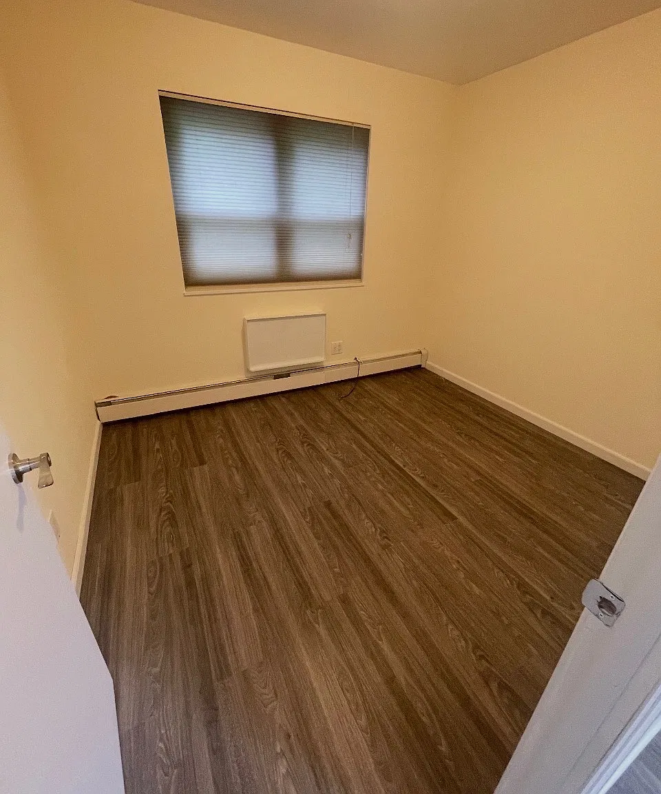 2 bed, 650 sqft, $2,350 — Photo 3