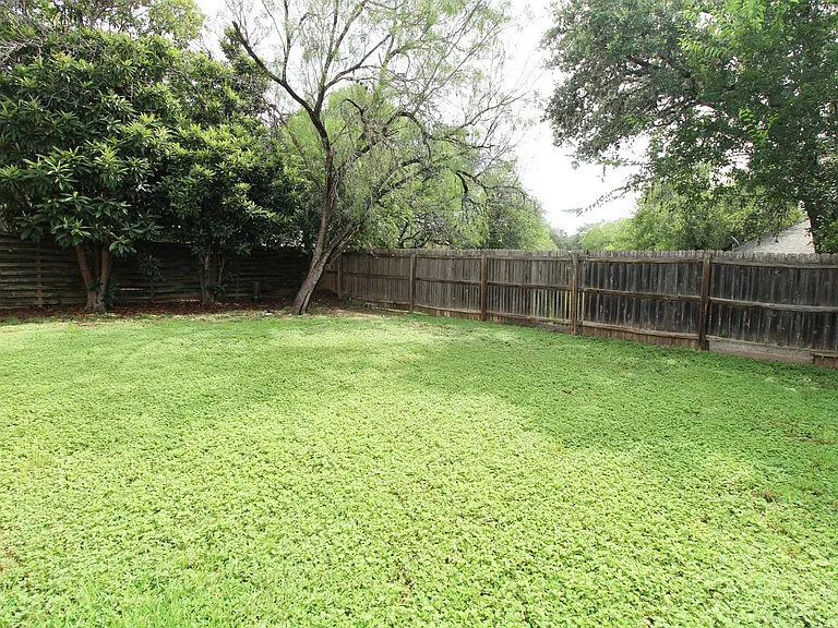 6214 Ridge Glade St — Photo 24