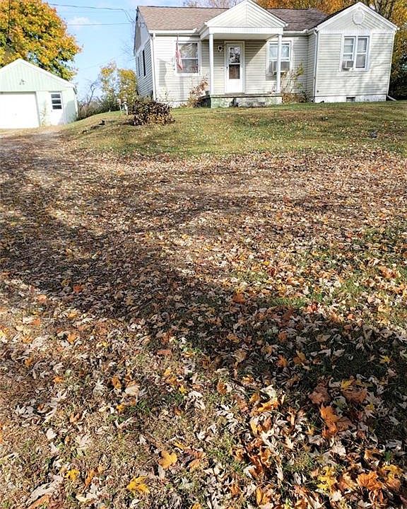 2nd image of 11695 Wolf Creek Pike