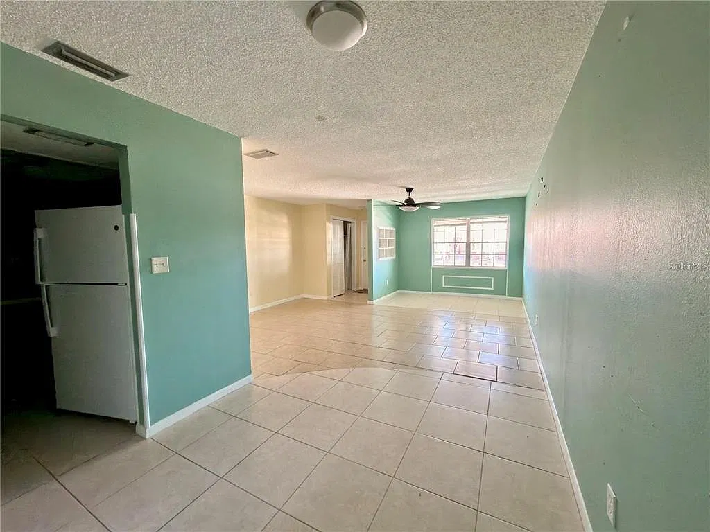 1 bed, 1.0 bath, 792 sqft, $1,200 — Photo 4