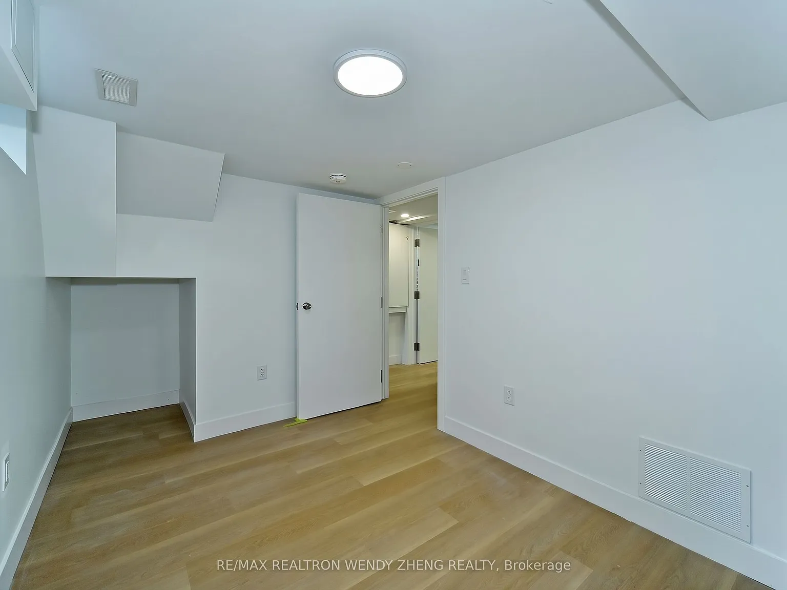 1 bed, $500 — Photo 4