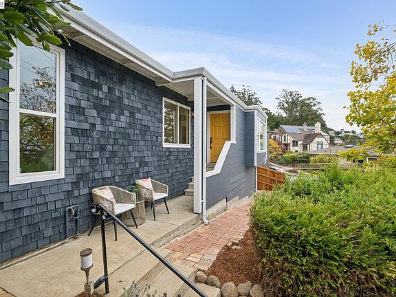 3rd image of 267 Cambridge Ave