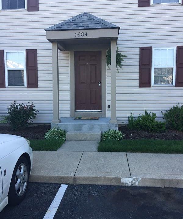1st image of 1684 Bennigan Dr #169C