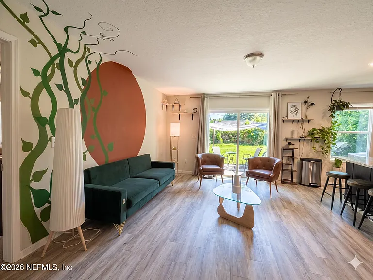 6432 Bates Dr — Photo 4