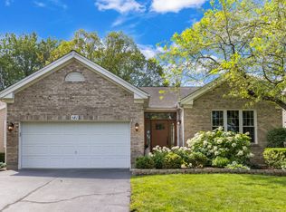 581 Rose Ln, Bartlett, IL 60103