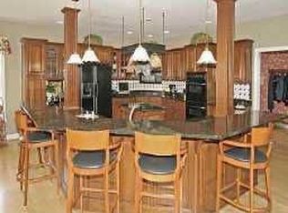 11200 Hawthorn Rdg, Fishers, IN 46037