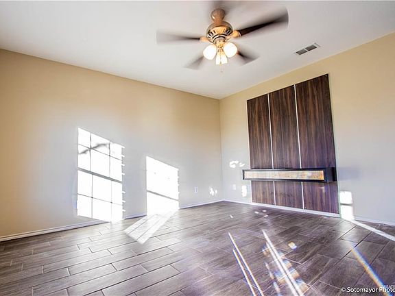 2nd image of 412 Cripple Creek Cir