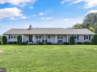 1528 Beaver Hill Rd, Chester Springs, PA 19425