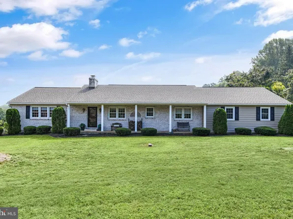 1528 Beaver Hill Rd, Chester Springs, PA 19425