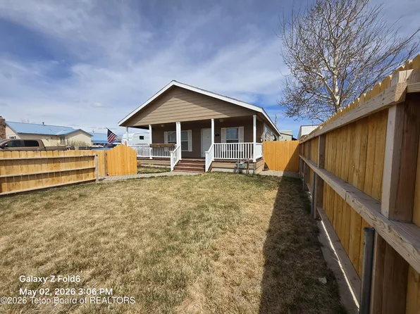 16 Maxwell Ave, Big Piney, WY 83113