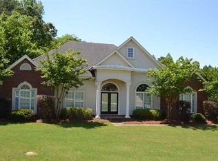 584 Winding Wood Dr, Wetumpka, AL 36093