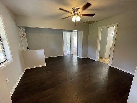 4th image of 69 Neyland St
