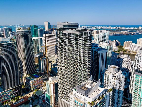 4th image of 1000 Brickell Plz #2901