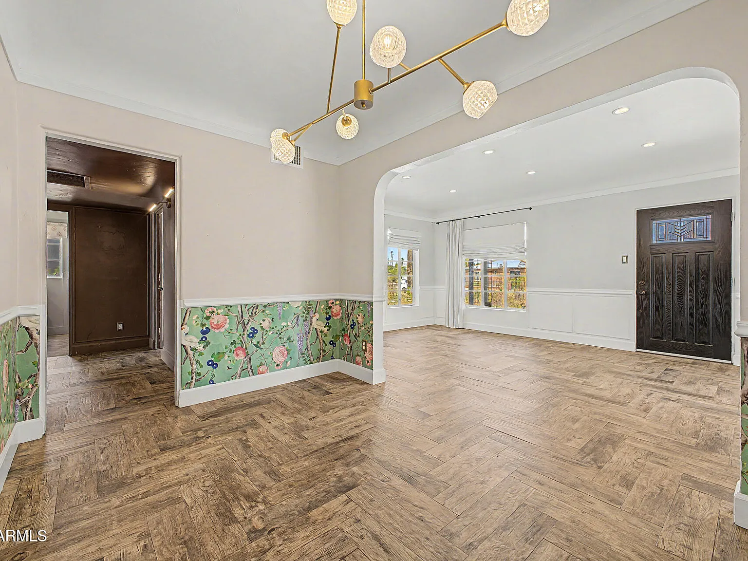 3 bed, 1.0 bath, 1131 sqft, $2,600 — Photo 2