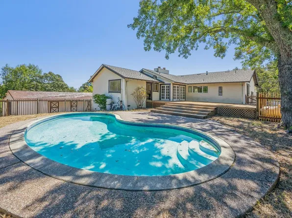18943 Spring Drive, Sonoma, CA 95476
